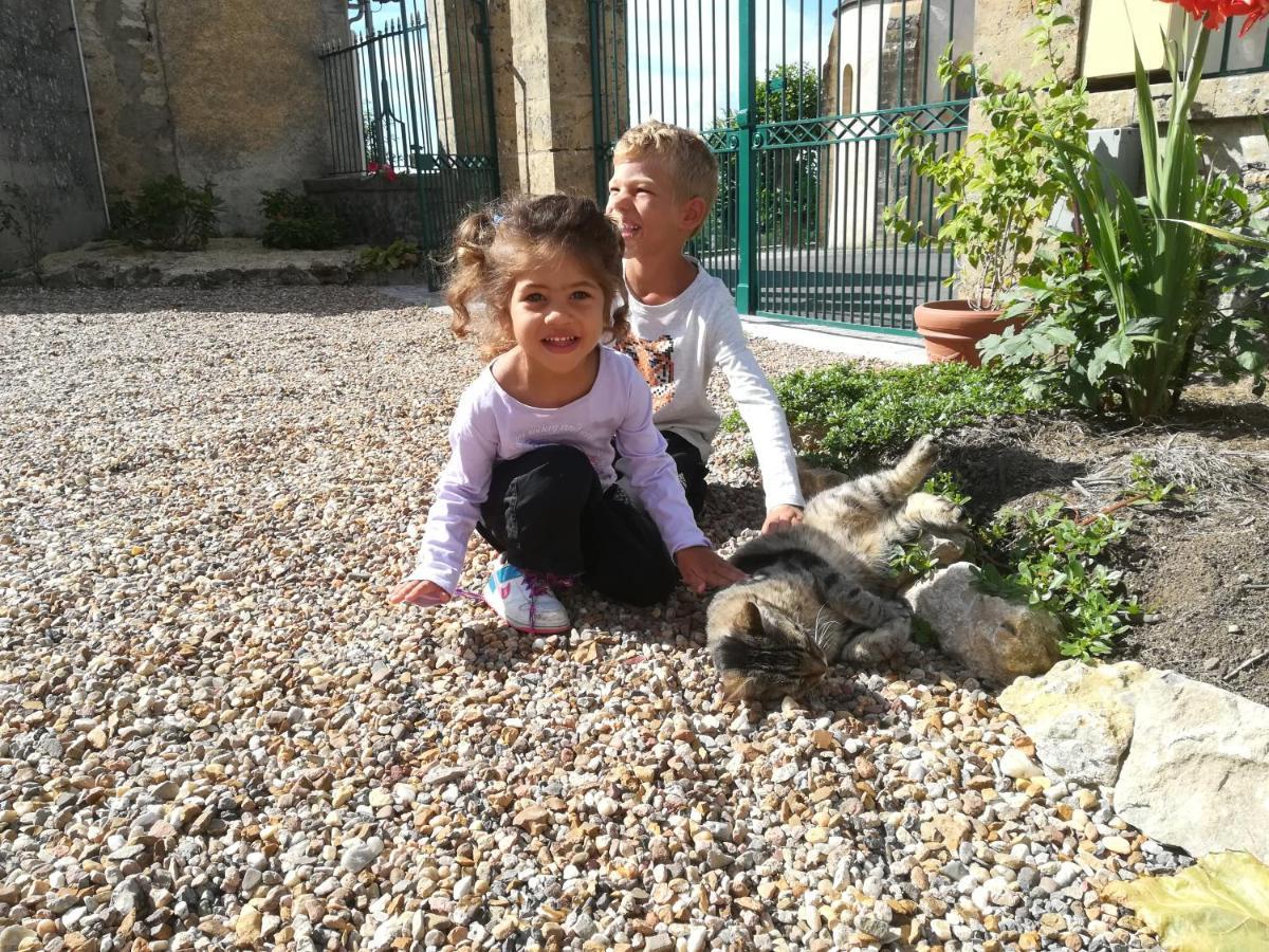Chez Casimir Bed and Breakfast Cercy-la-Tour Exteriör bild
