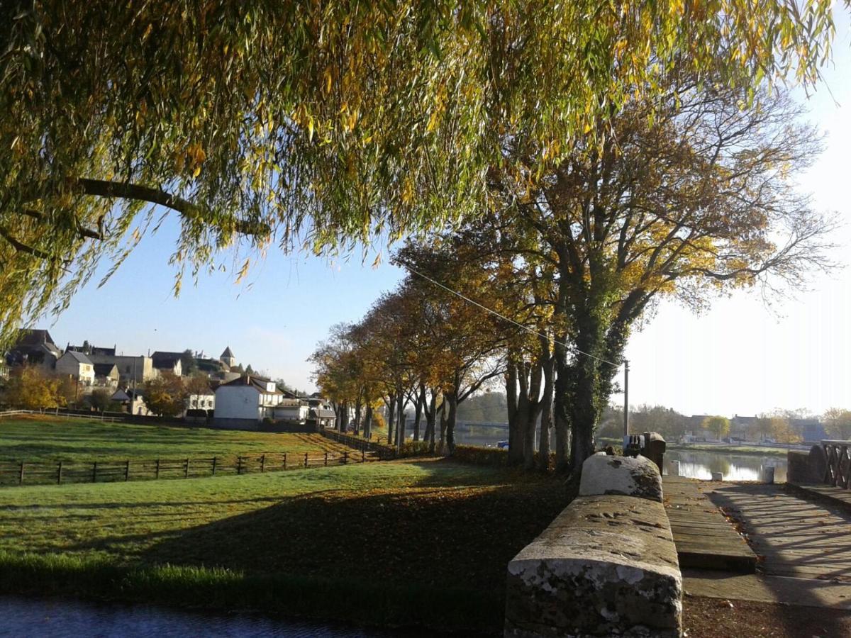 Chez Casimir Bed and Breakfast Cercy-la-Tour Exteriör bild